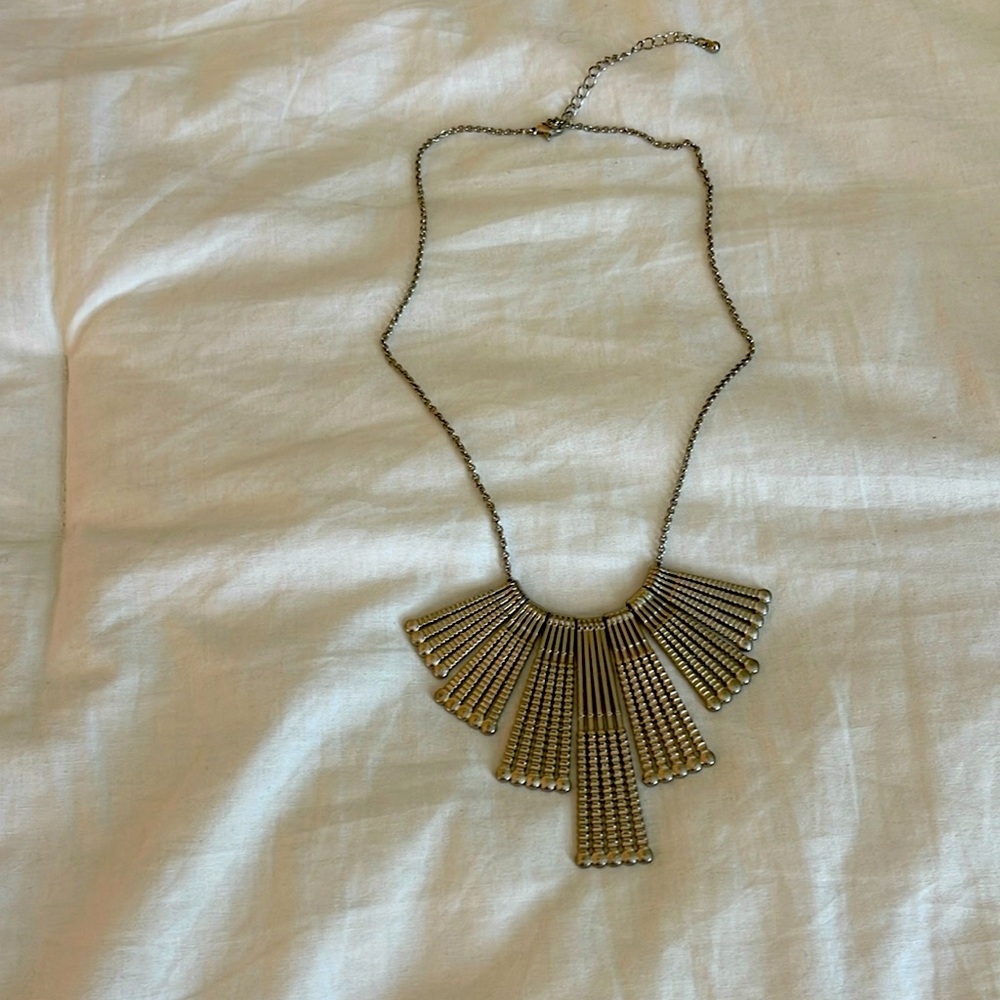 Beautiful silver-toned necklace.